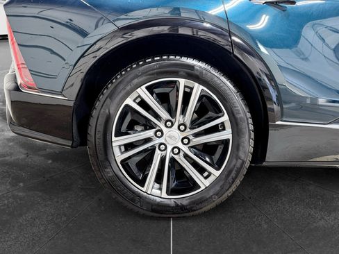 Used 2025 Cadillac Lyriq Luxury AWD/4WD image 32