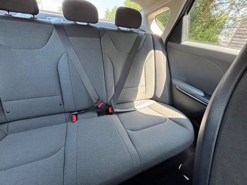 Used 2025 Kia K4 FWD image 37