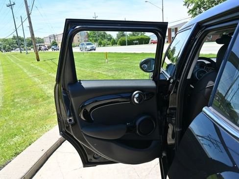 Used 2024 MINI Cooper S FWD image 23