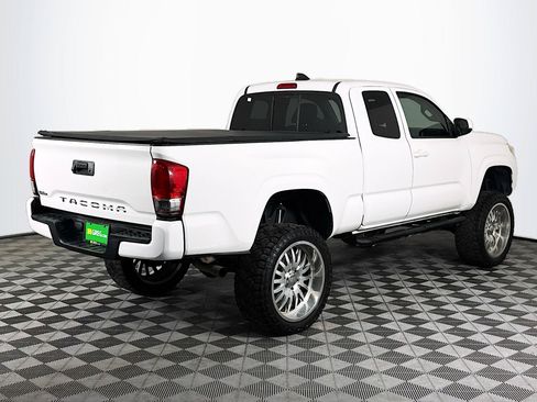 Used 2021 Toyota Tacoma SR w/ SR Convenience Package RWD image 10