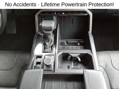 Used 2022 Toyota Tundra SR5 w/ SR5 Premium Package AWD/4WD image 22