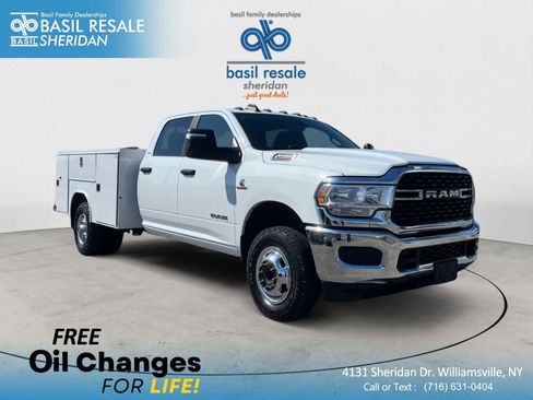 Used 2024 RAM 3500 SLT w/ Quick Order Package 2YG SLT AWD/4WD image 1