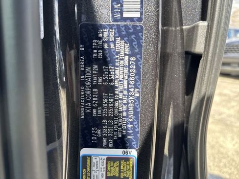 New 2026 Kia Carnival FWD image 36