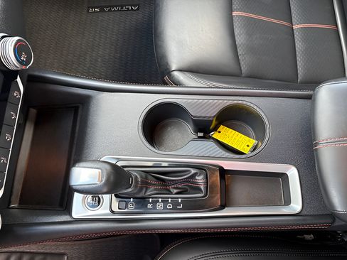 Used 2022 Nissan Altima 2.5 SR FWD image 40
