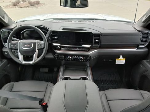 New 2026 GMC Sierra 2500 SLT w/ SLT Premium Package AWD/4WD image 28
