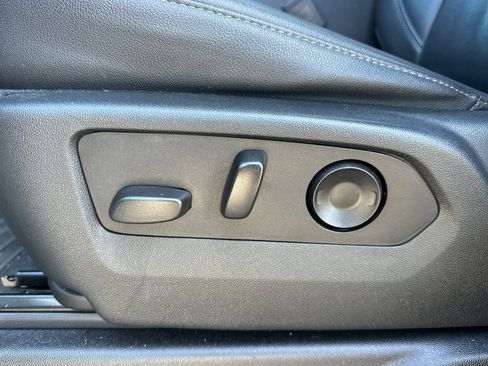 Used 2021 Chevrolet Tahoe Z71 w/ Rear Media and Nav Package image 13