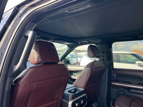 Used 2024 Ford Expedition Max Limited AWD/4WD image 13
