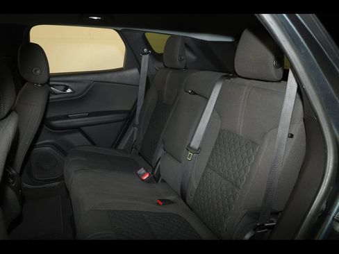 Used 2019 Chevrolet Blazer LT FWD image 17
