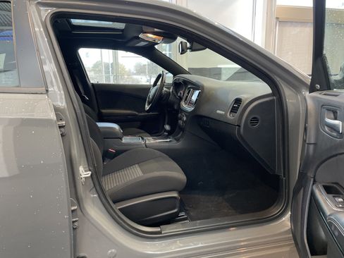 Used 2023 Dodge Charger R/T w/ Blacktop Package image 35