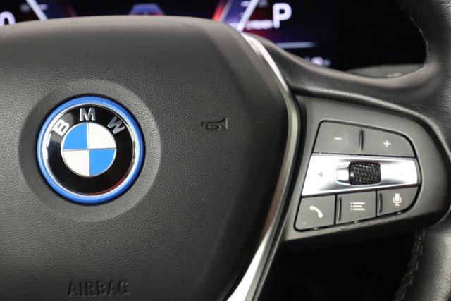 Used 2023 BMW i4 eDrive35 w/ Premium Package RWD image 9
