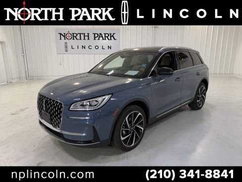 Used 2023 Lincoln Corsair Reserve w/ Equipment Group 201A AWD/4WD image 1