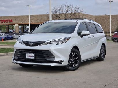 Used 2026 Toyota Sienna Platinum