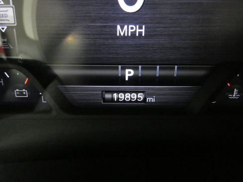 Used 2025 RAM 1500 Laramie w/ Sport Appearance Package AWD/4WD image 23