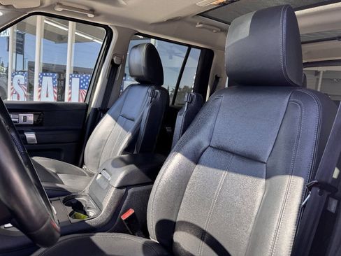 Used 2016 Land Rover LR4 HSE LUX AWD/4WD image 36