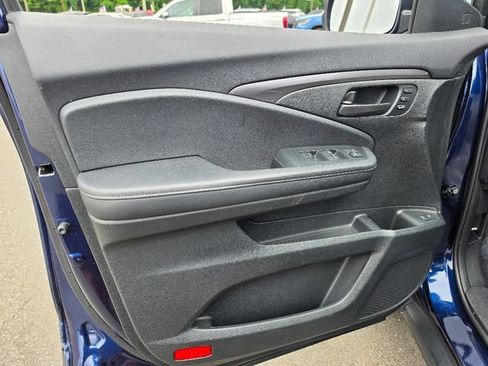 Used 2023 Honda Passport EX-L image 19