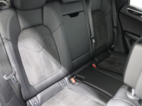 Used 2021 Porsche Macan S AWD/4WD image 24