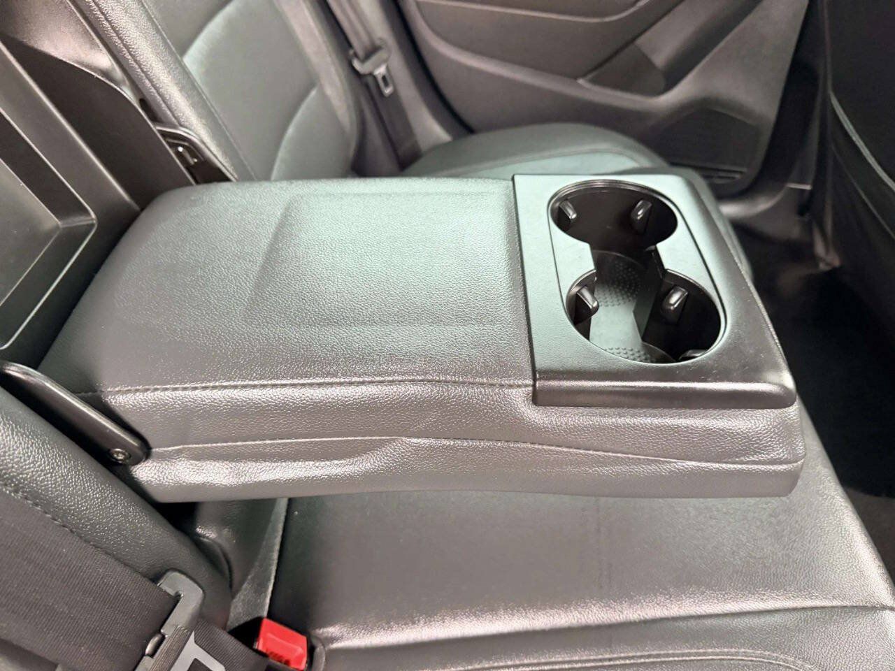 Used 2012 Volkswagen GTI 4-Door FWD image 23