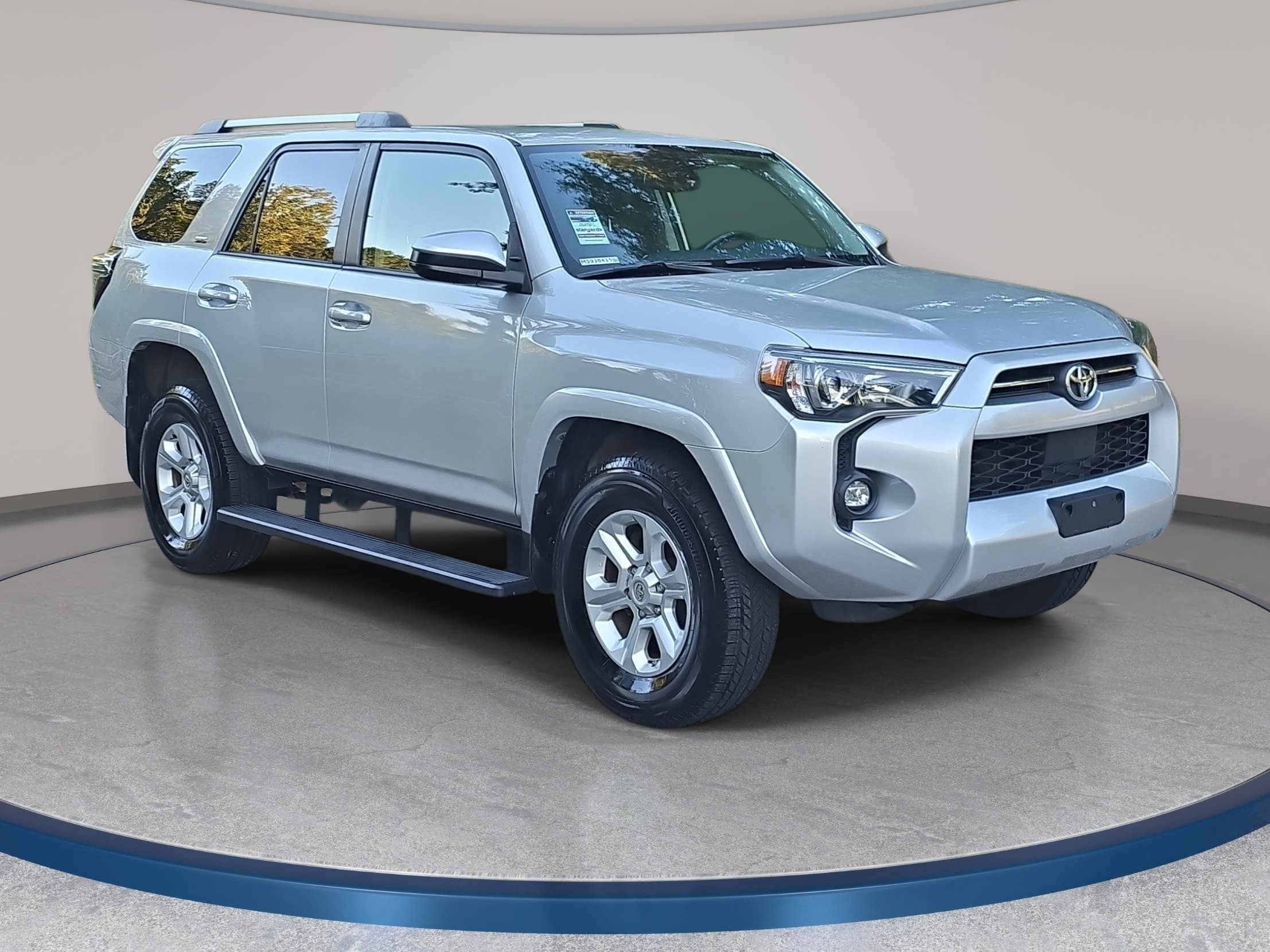 Used 2021 Toyota 4Runner SR5 AWD/4WD image 3