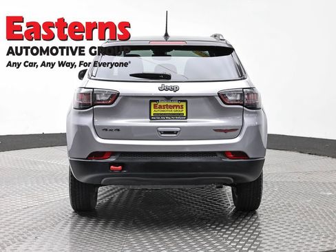 Used 2022 Jeep Compass Trailhawk w/ Trailhawk Elite Group AWD/4WD image 6