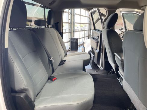 Used 2018 RAM 2500 Tradesman w/ Chrome Appearance Group AWD/4WD image 18