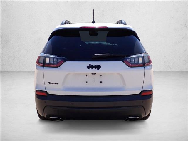 Used 2020 Jeep Cherokee Latitude Plus AWD/4WD image 3