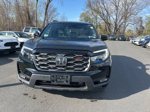 Used 2023 Honda Passport TrailSport image 3