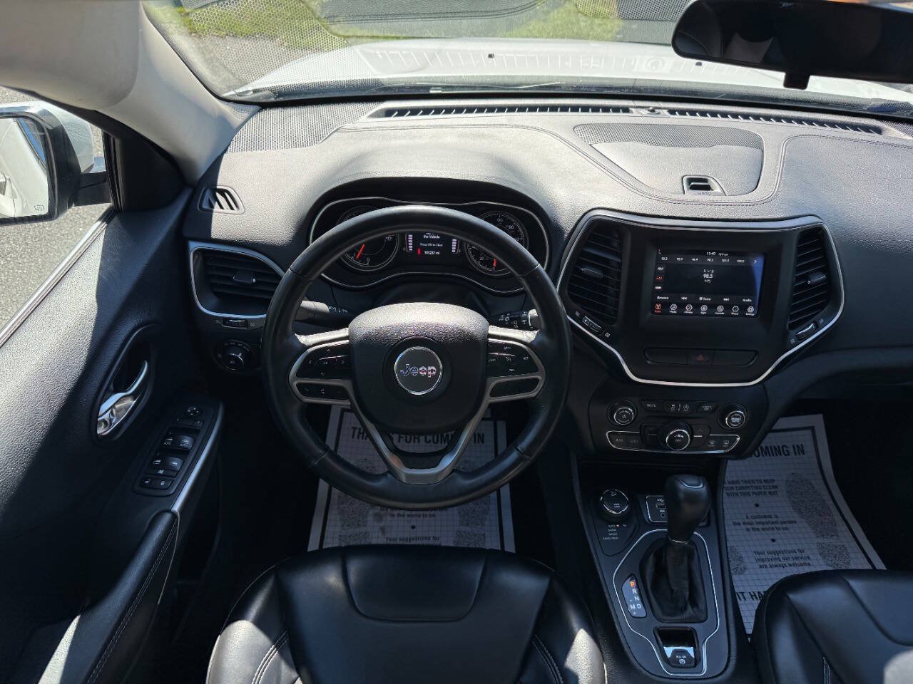 Used 2019 Jeep Cherokee Latitude Plus w/ Cold Weather Group AWD/4WD image 45