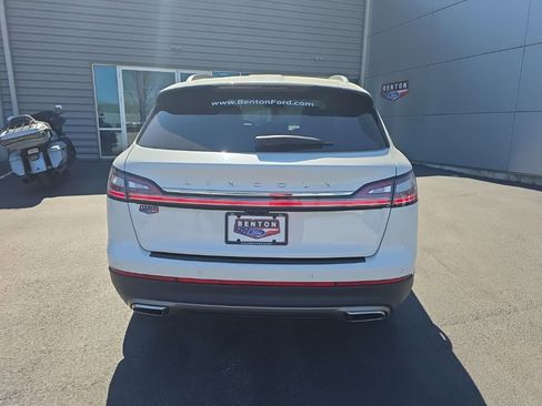 Used 2023 Lincoln Nautilus Reserve w/ Luxury Package image 7