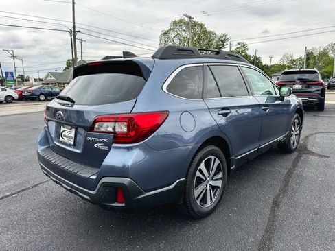 Used 2018 Subaru Outback 2.5i Limited AWD/4WD image 8