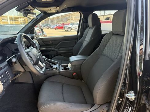Used 2026 Toyota 4Runner SR5 AWD/4WD image 25