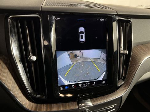 Certified 2023 Volvo XC60 B5 Plus w/ Protection Package Premier image 23