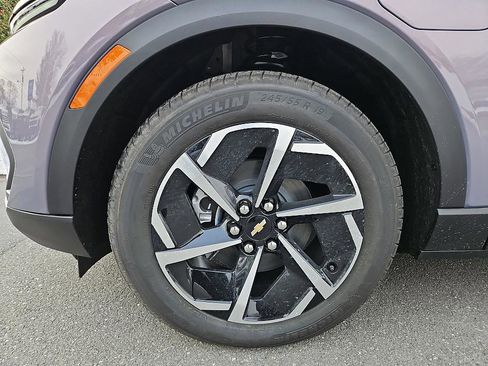 New 2026 Chevrolet Equinox EV LT image 8