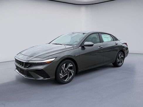 New 2026 Hyundai Elantra Limited FWD image 1