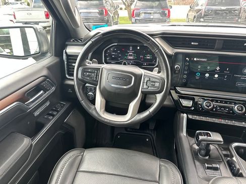 Used 2024 GMC Sierra 1500 Denali AWD/4WD image 14