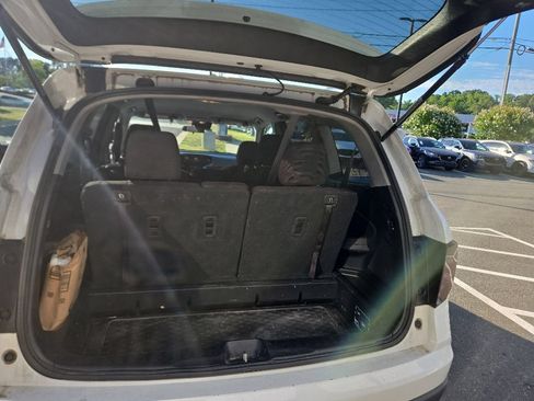 Used 2020 Honda Pilot EX image 10