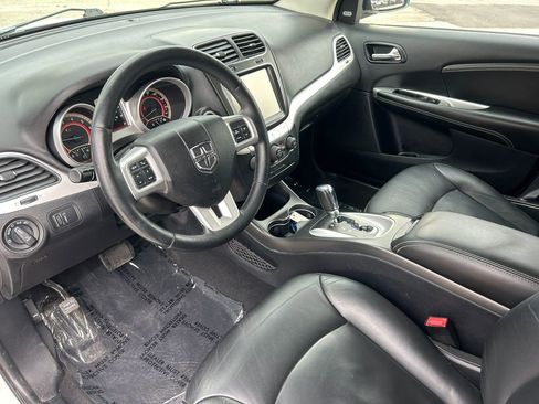 Used 2017 Dodge Journey GT w/ Flexible Seating Group image 24