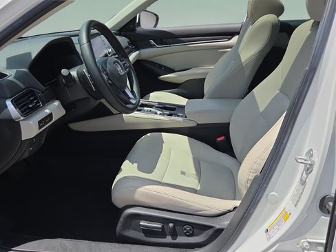 Certified 2021 Honda Accord Touring image 12