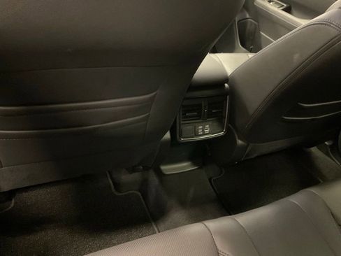 Used 2025 Subaru Forester Limited AWD/4WD image 30