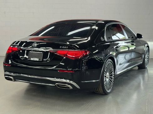 Used 2023 Mercedes-Benz Maybach S 680 4MATIC w/ Manufaktur Leather Package image 12
