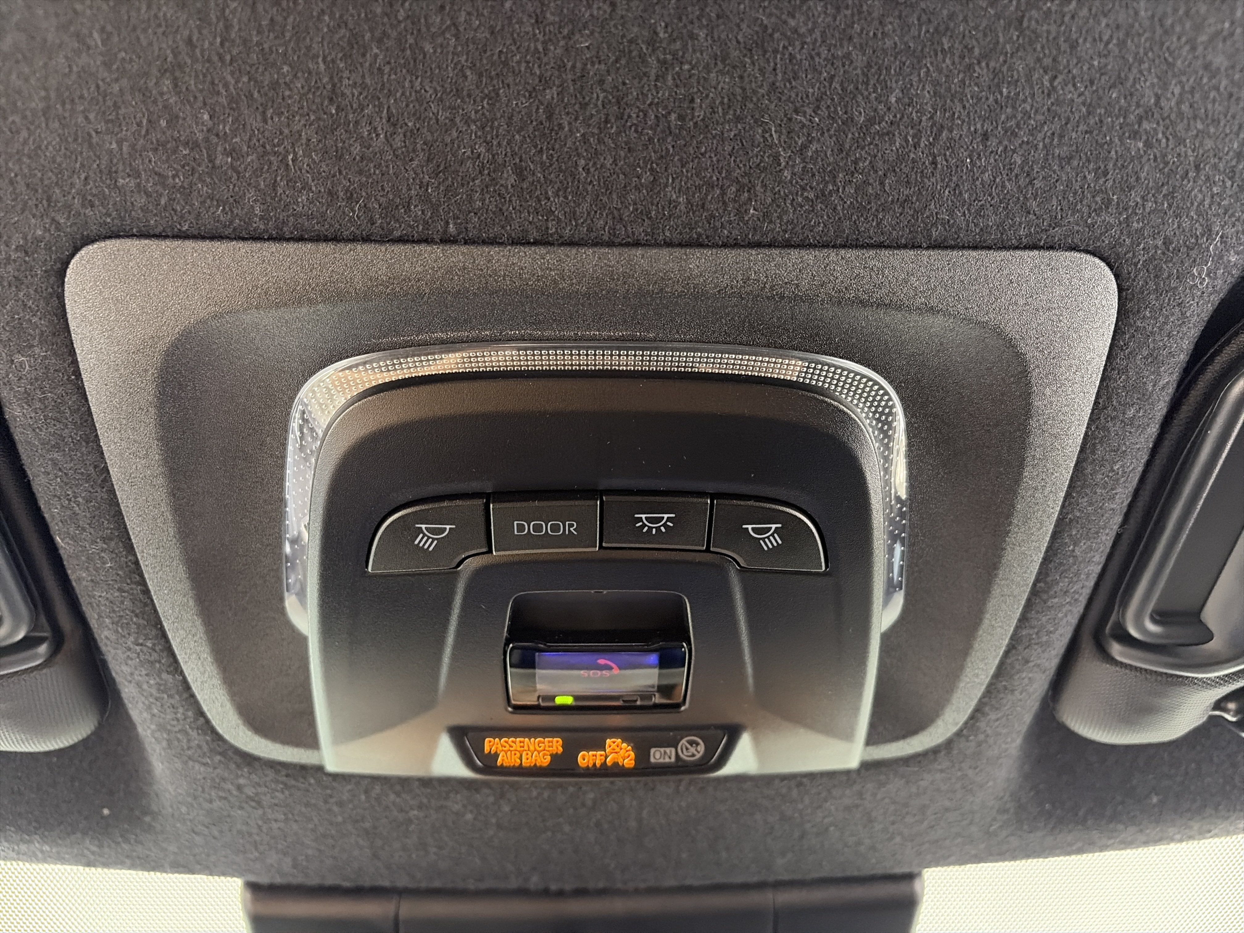 Used 2025 Toyota Corolla Cross AWD Hybrid image 29