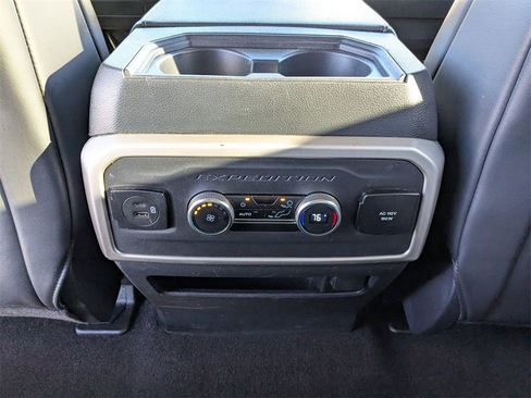 Used 2023 Ford Expedition Max XLT image 30