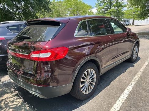 Used 2018 Lincoln MKX Select w/ Select Plus Package FWD image 7
