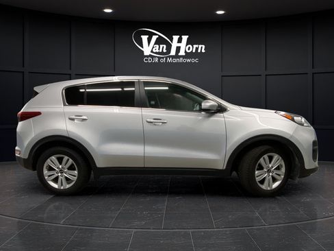 Used 2017 Kia Sportage LX FWD image 8