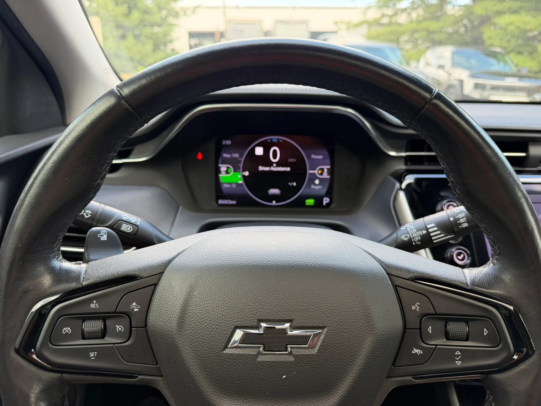 Used 2022 Chevrolet Bolt EUV Premier w/ Sun & Sound Package FWD image 23