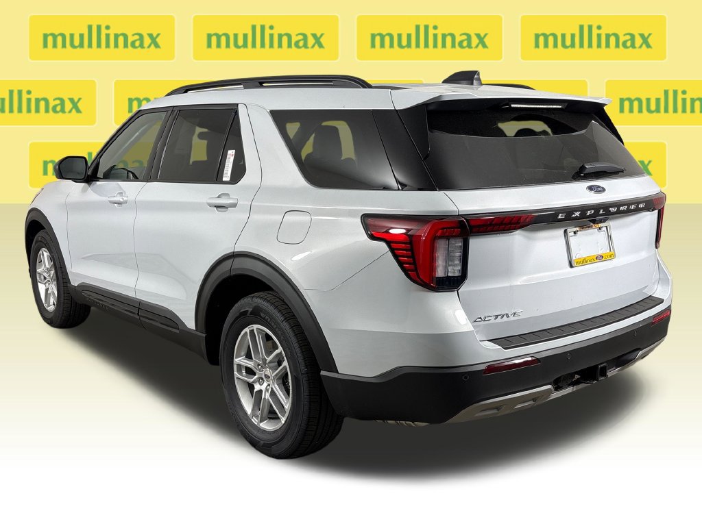 New 2026 Ford Explorer Active w/ Active Comfort Package RWD image 9
