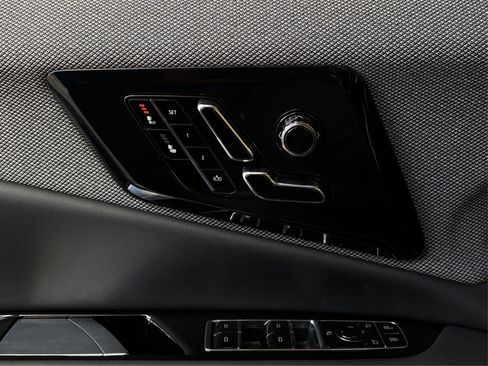 New 2026 Cadillac Optiq Luxury 1 image 31