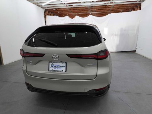 Used 2024 MAZDA CX-90 Plug-In Hybrid w/ Preferred AWD/4WD image 5