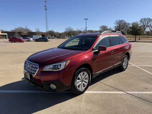 Used 2017 Subaru Outback 2.5i Premium AWD/4WD image 2