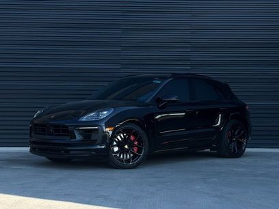 Certified 2025 Porsche Macan GTS