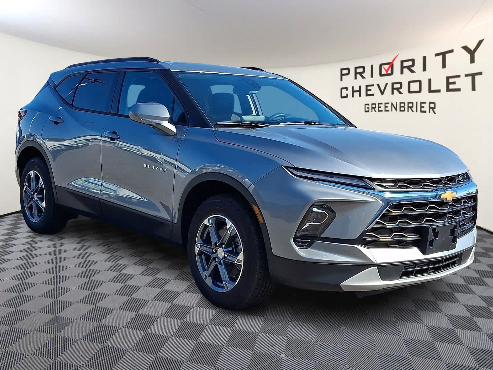 New 2026 Chevrolet Blazer LT w/ Convenience Package FWD image 3